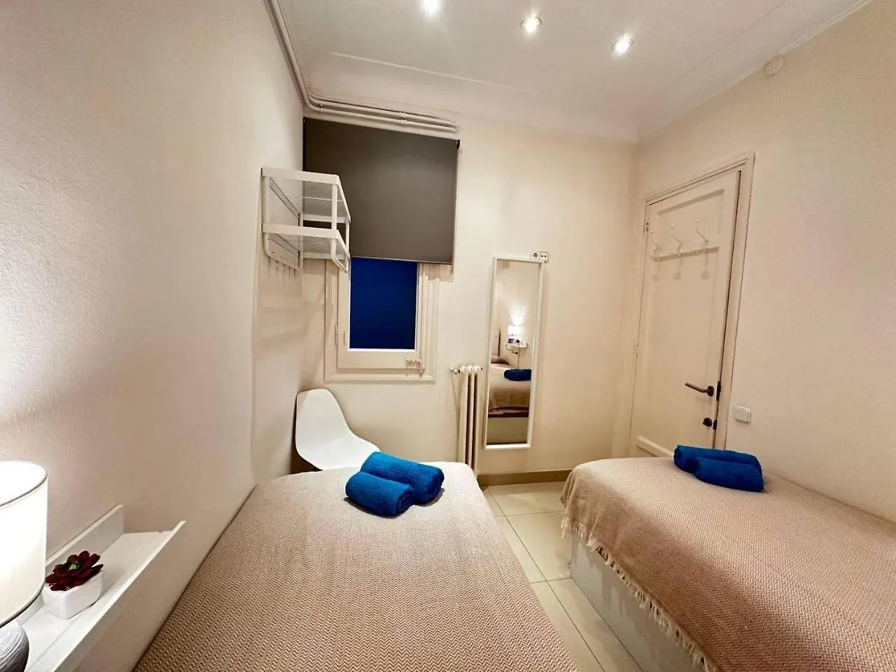 Isabela Rooms Barcelona 0*,